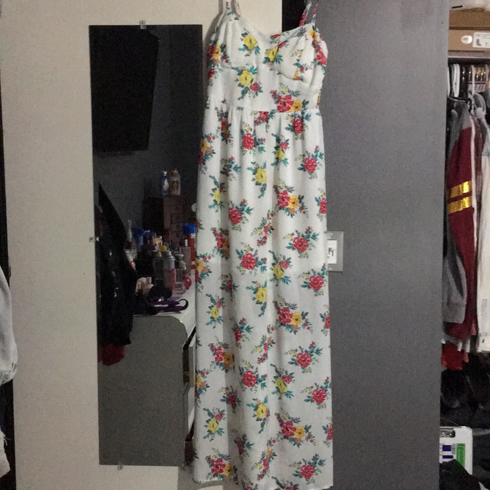 SUMMER Lily rose dress size small